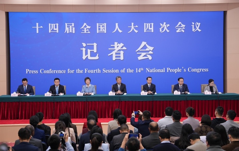 十四届全国人大四次会议举行民生主题记者会 教育部部长怀进鹏等回答中外记者提问